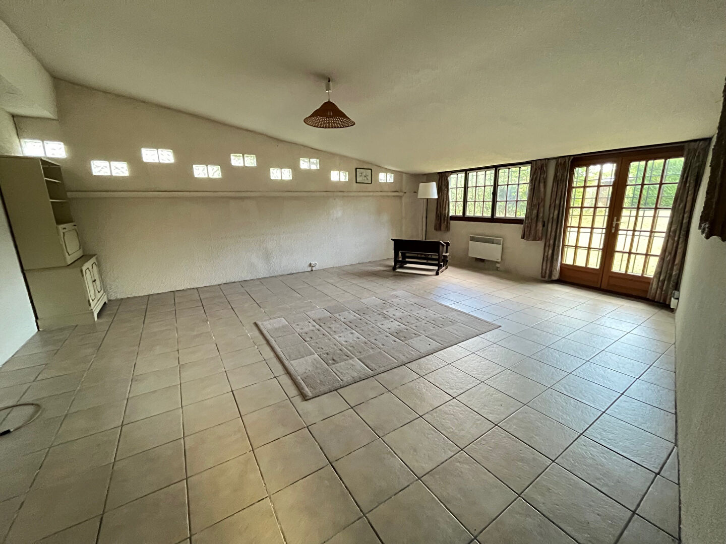 Photo Maison Follainville Dennemont 5 pièce(s) 166 m2. Terrain 1138 m² garage. image 2/6