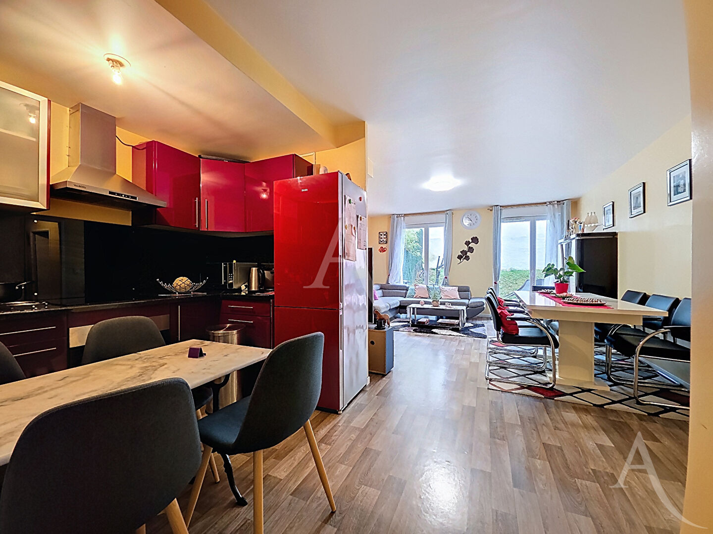 Appartement Mantes La Ville F4 de 83.95 m², terrasse 93 m² et parking en sous-sol