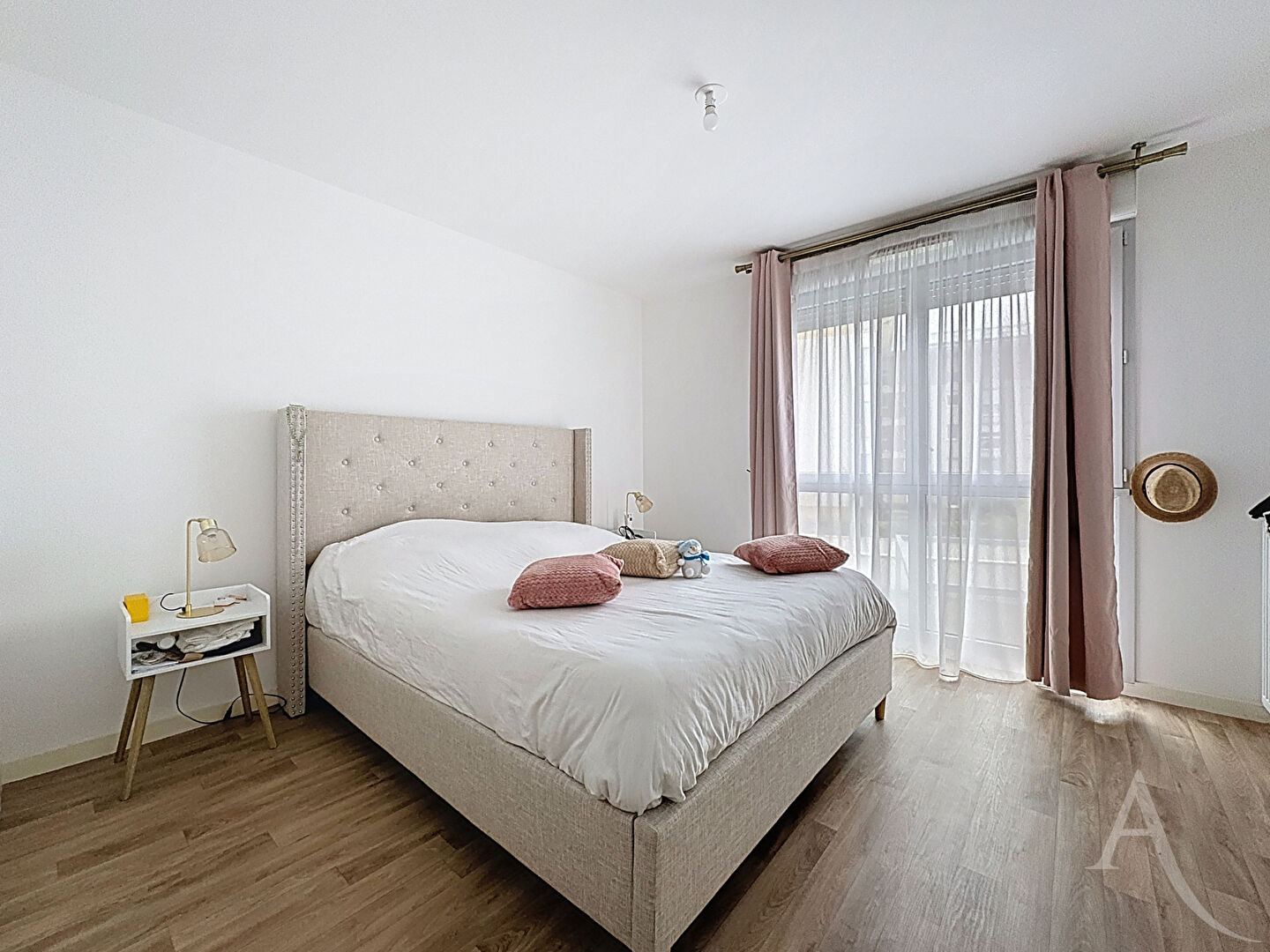 Photo Appartement Mantes La Ville 4 pièce(s) 74 m2 2 chambres balcon gare image 6/6