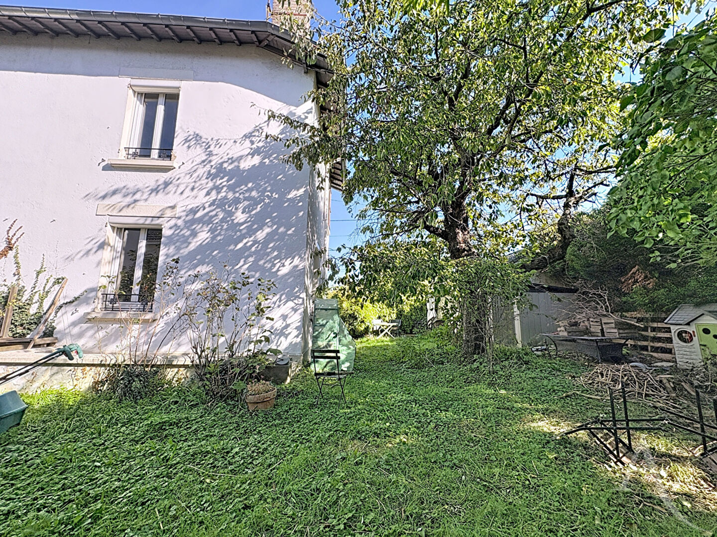 Photo EXCLUSIVITÉ - Charmante Maison 72m² avec Jardin Arboré - Mantes-la-Ville image 1/6
