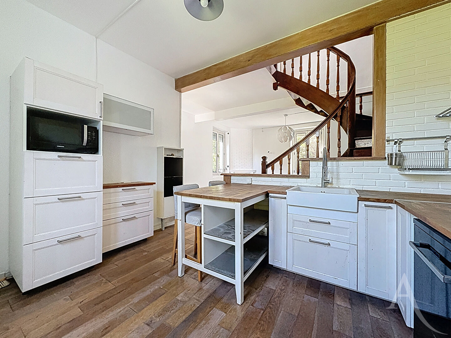 Photo EXCLUSIVITÉ - Charmante Maison 72m² avec Jardin Arboré - Mantes-la-Ville image 5/6