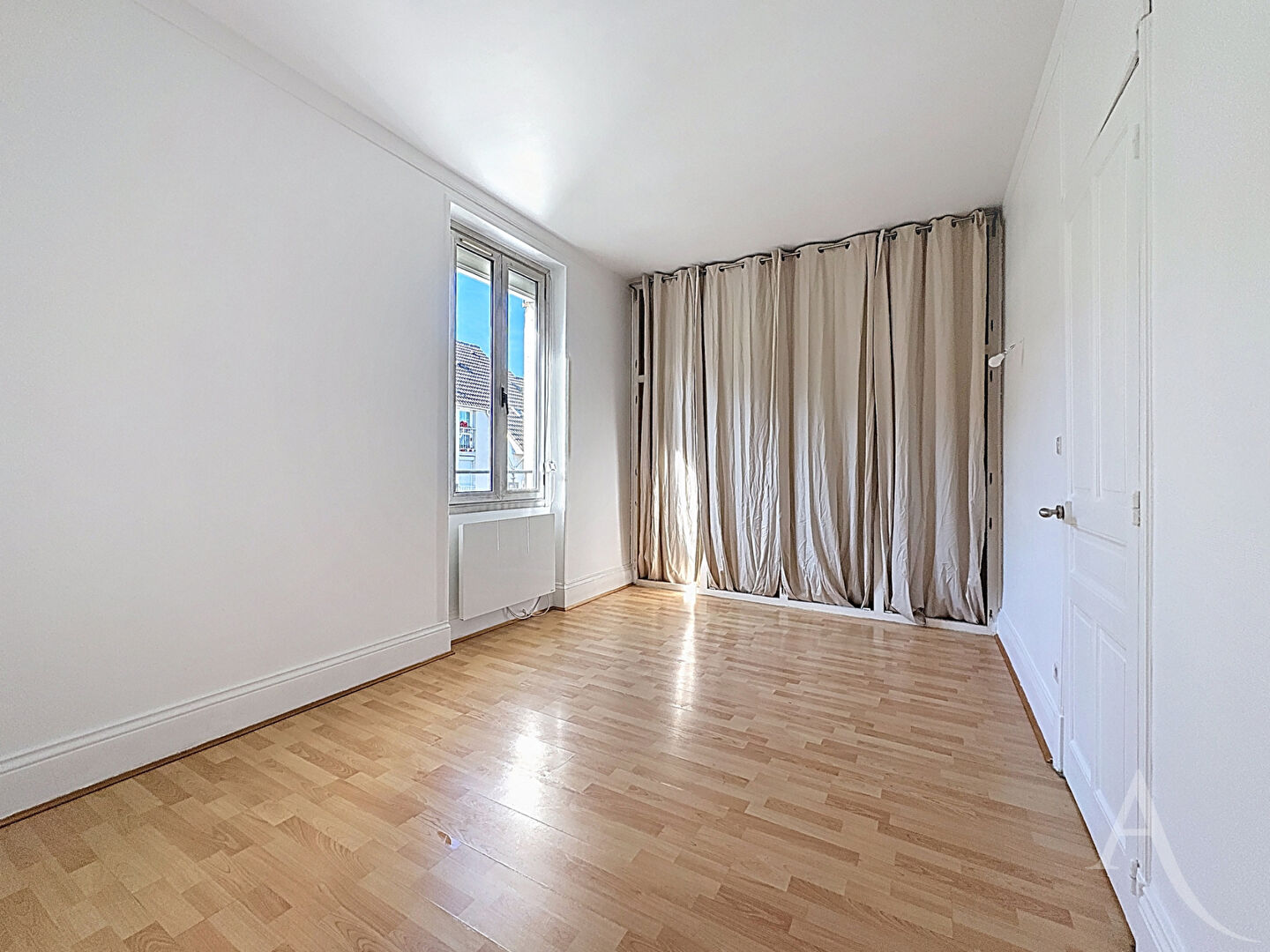 Photo EXCLUSIVITÉ - Charmante Maison 72m² avec Jardin Arboré - Mantes-la-Ville image 6/6