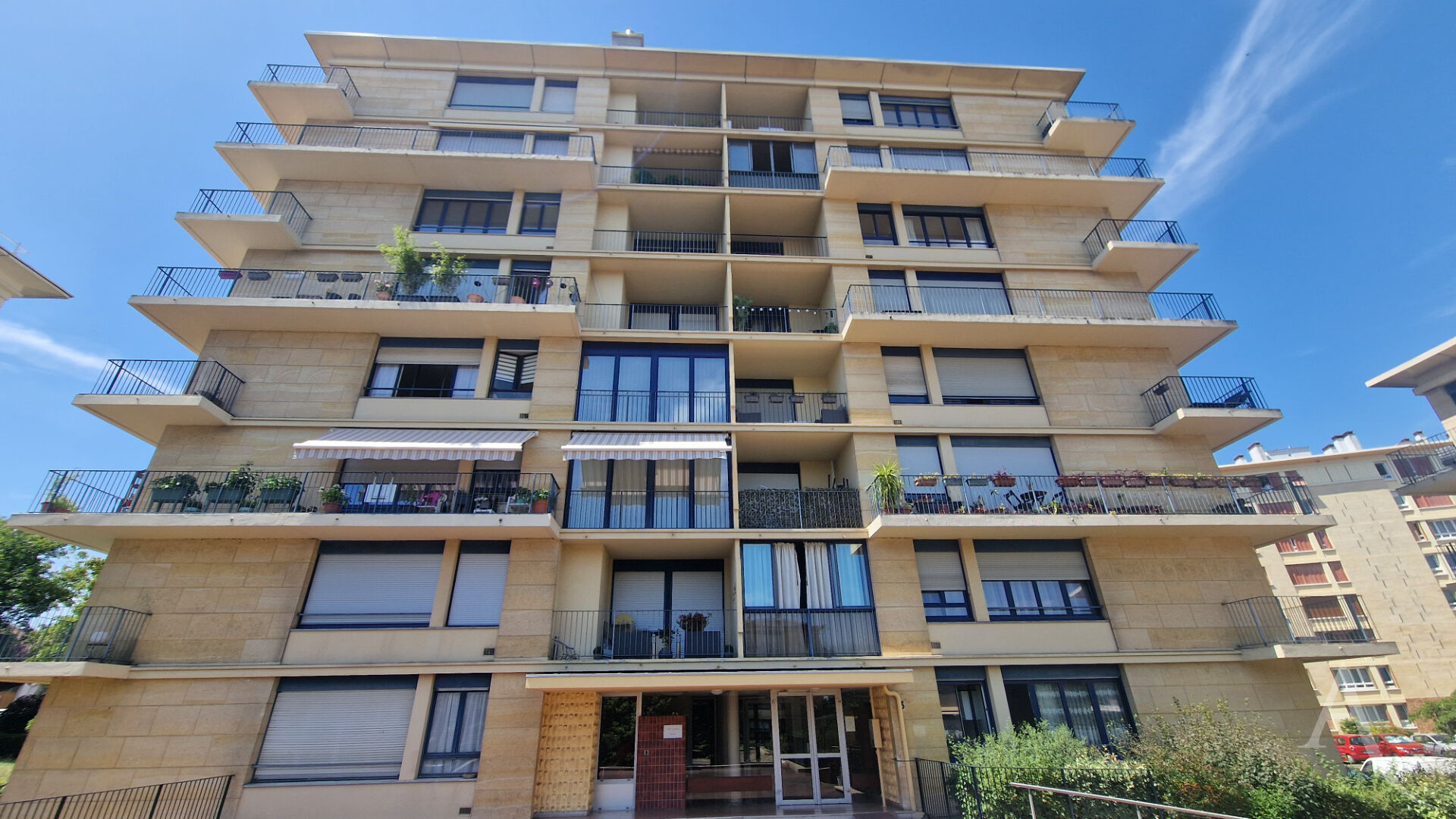 Bel Appartement  F4 avec balcon en centre-ville de Mantes la Jolie