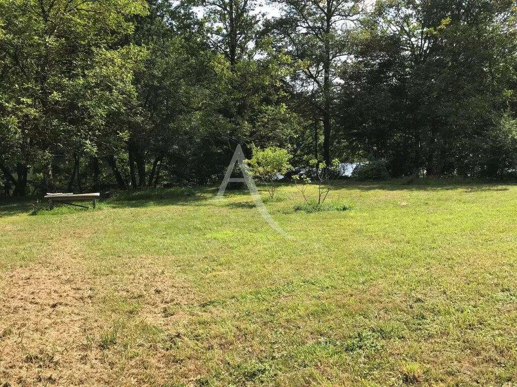 Photo TERRAIN SAINT BARNABE image 1/2