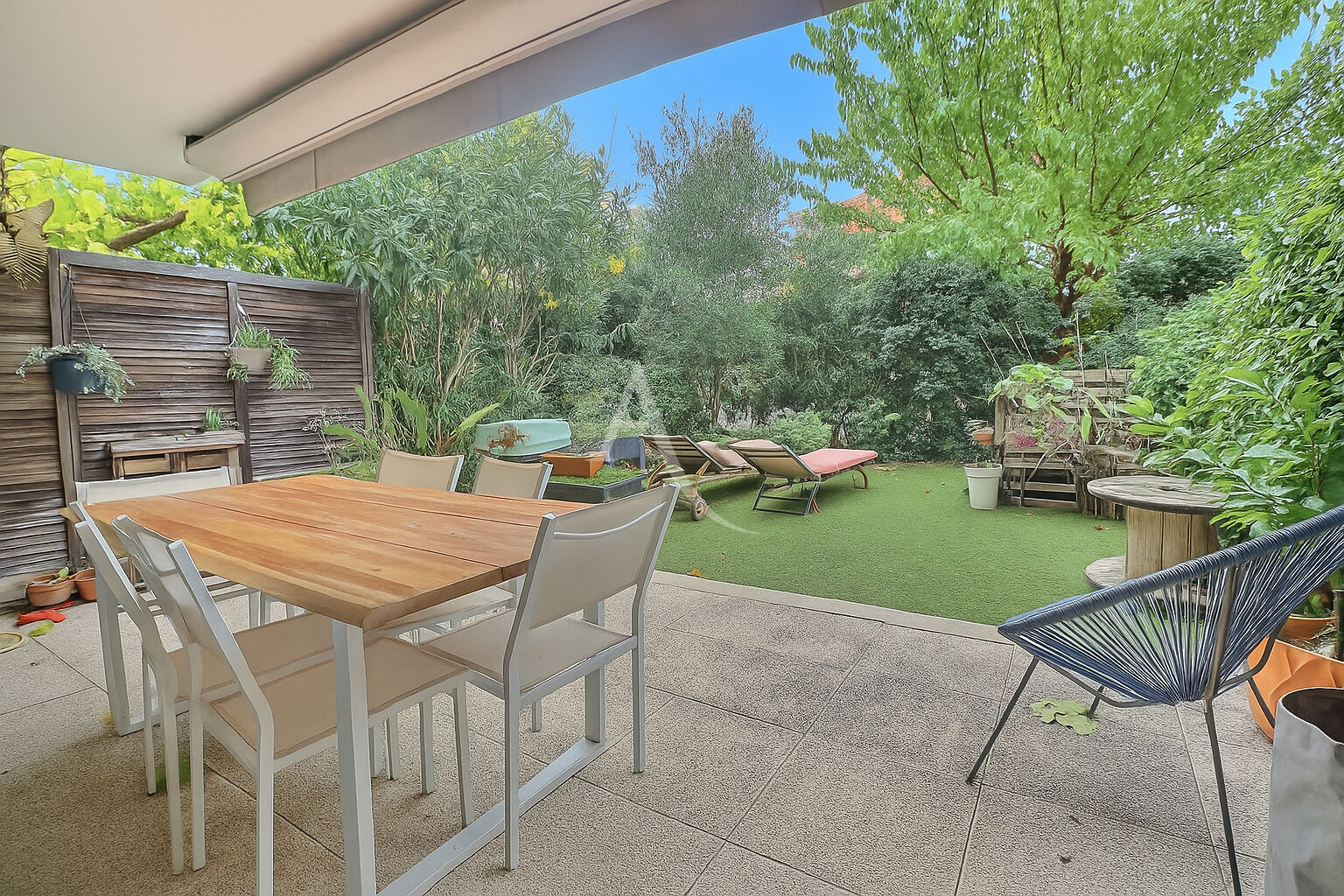 FOURRAGERE - 13012 - Appartement T3 - Terrasse - Jardin - parking et box