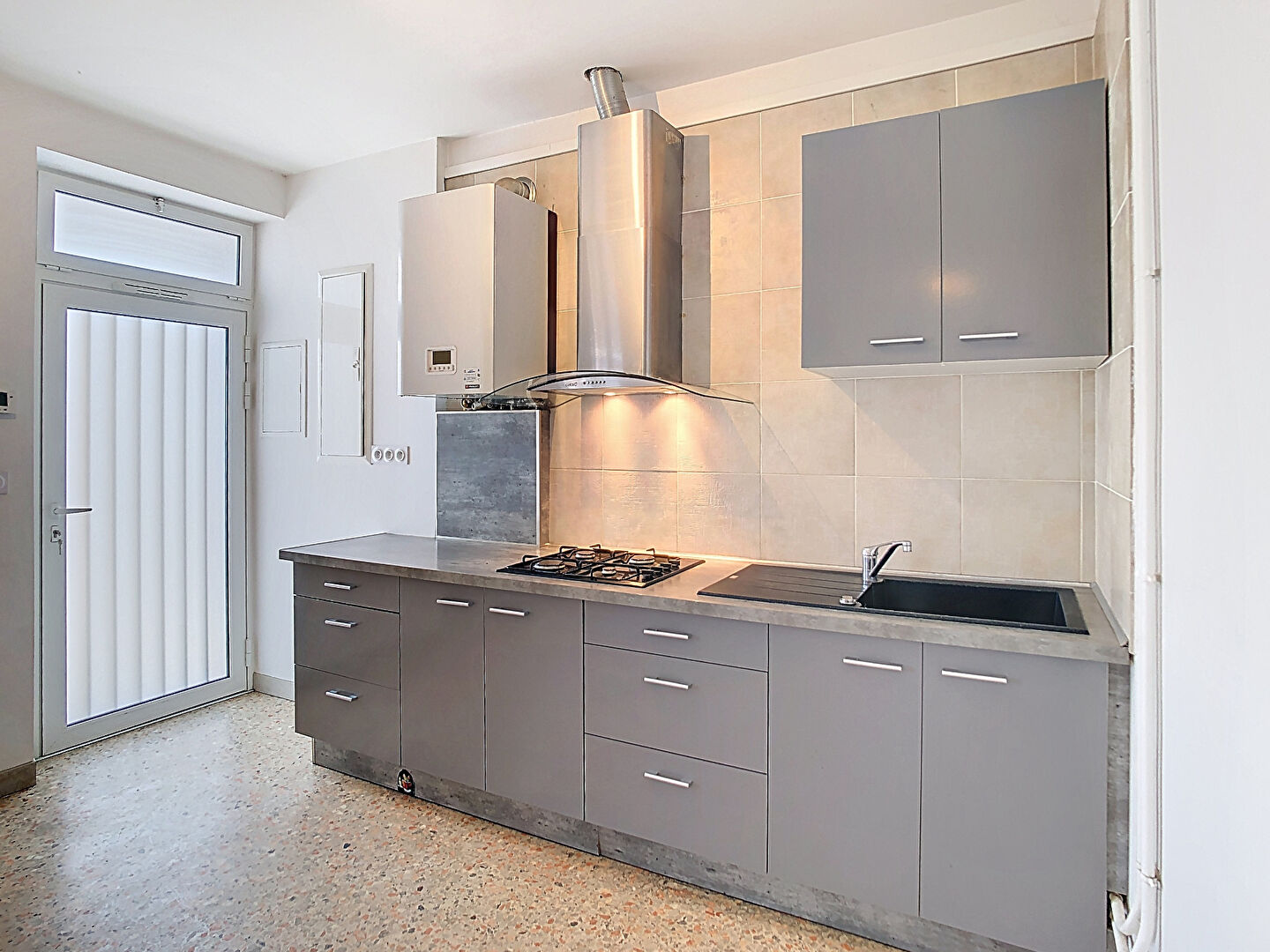 Photo Maison de 91 m² avec jardin- divisée en 2 appartement loués image 4/6