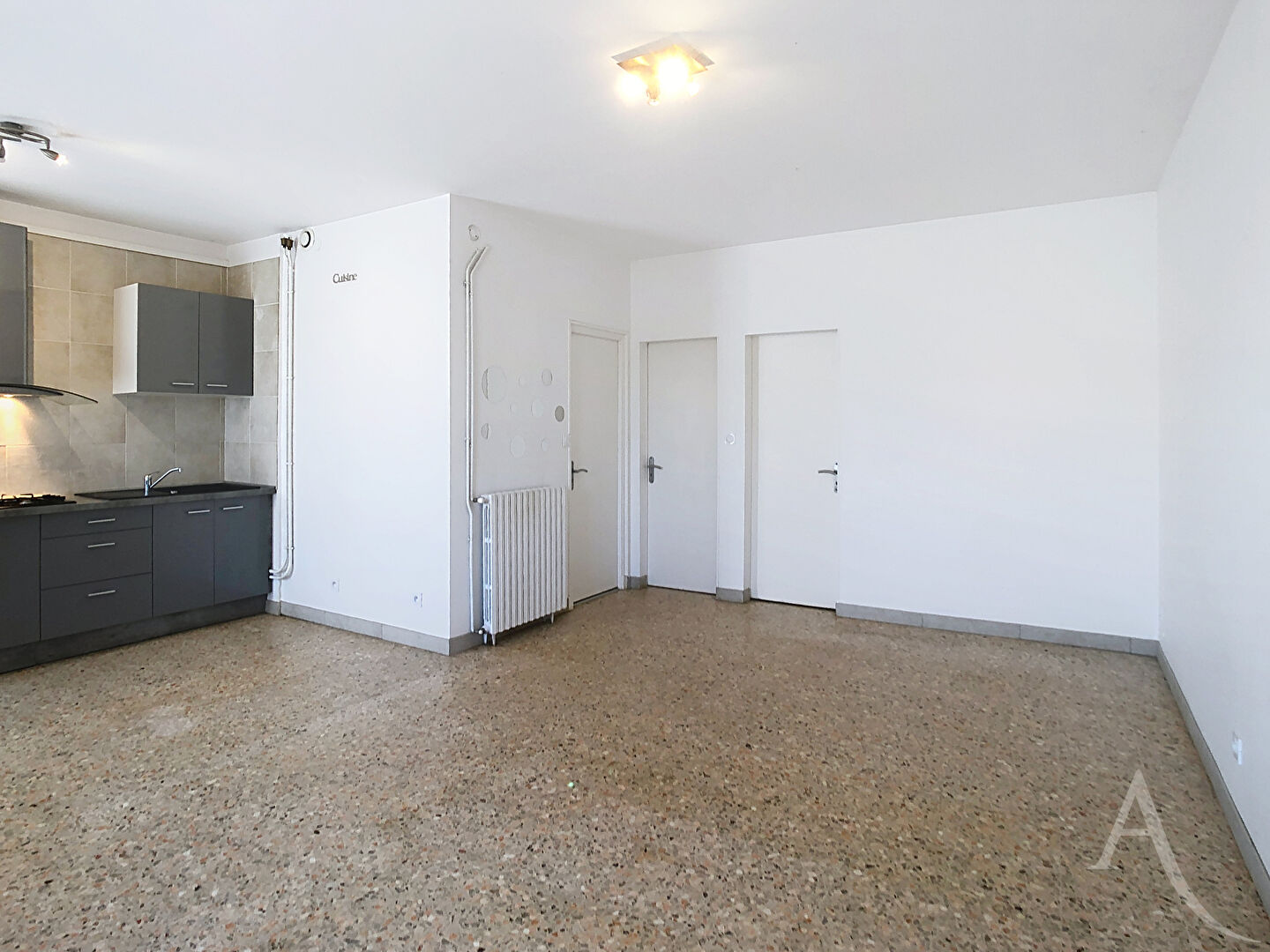 Photo Maison de 91 m² avec jardin- divisée en 2 appartement loués image 3/6