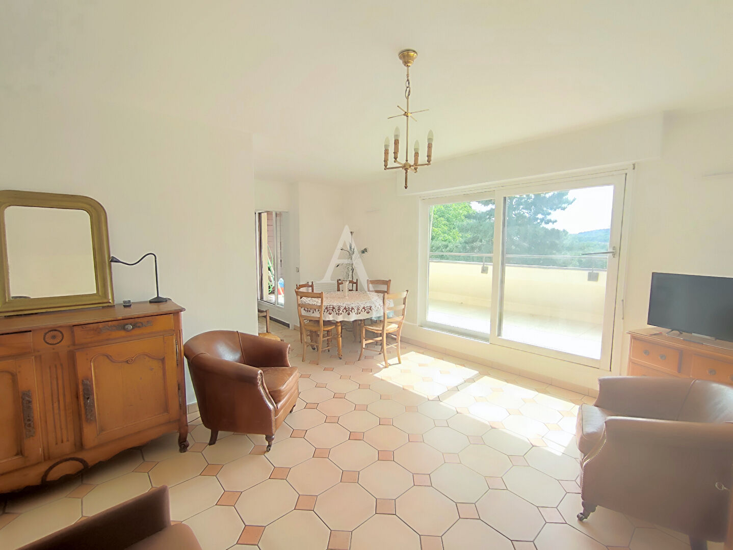 Photo Grand appartement T4 Orsay le guichet avec Terrasse image 4/6