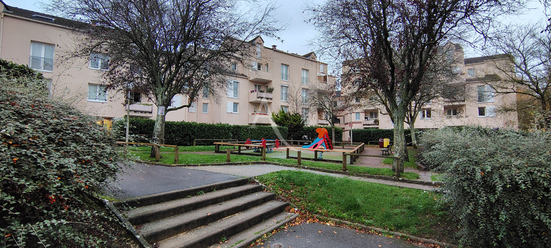 Photo Appartement F4 en duplex 75 m² image 1/6