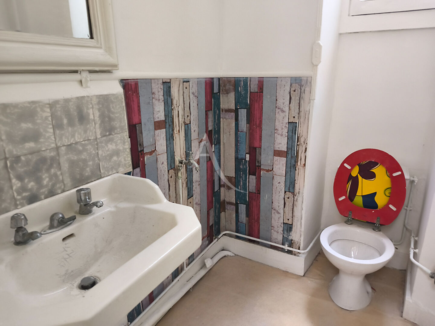 Photo Pau ,proche verdun et centre ville,bureau image 3/3