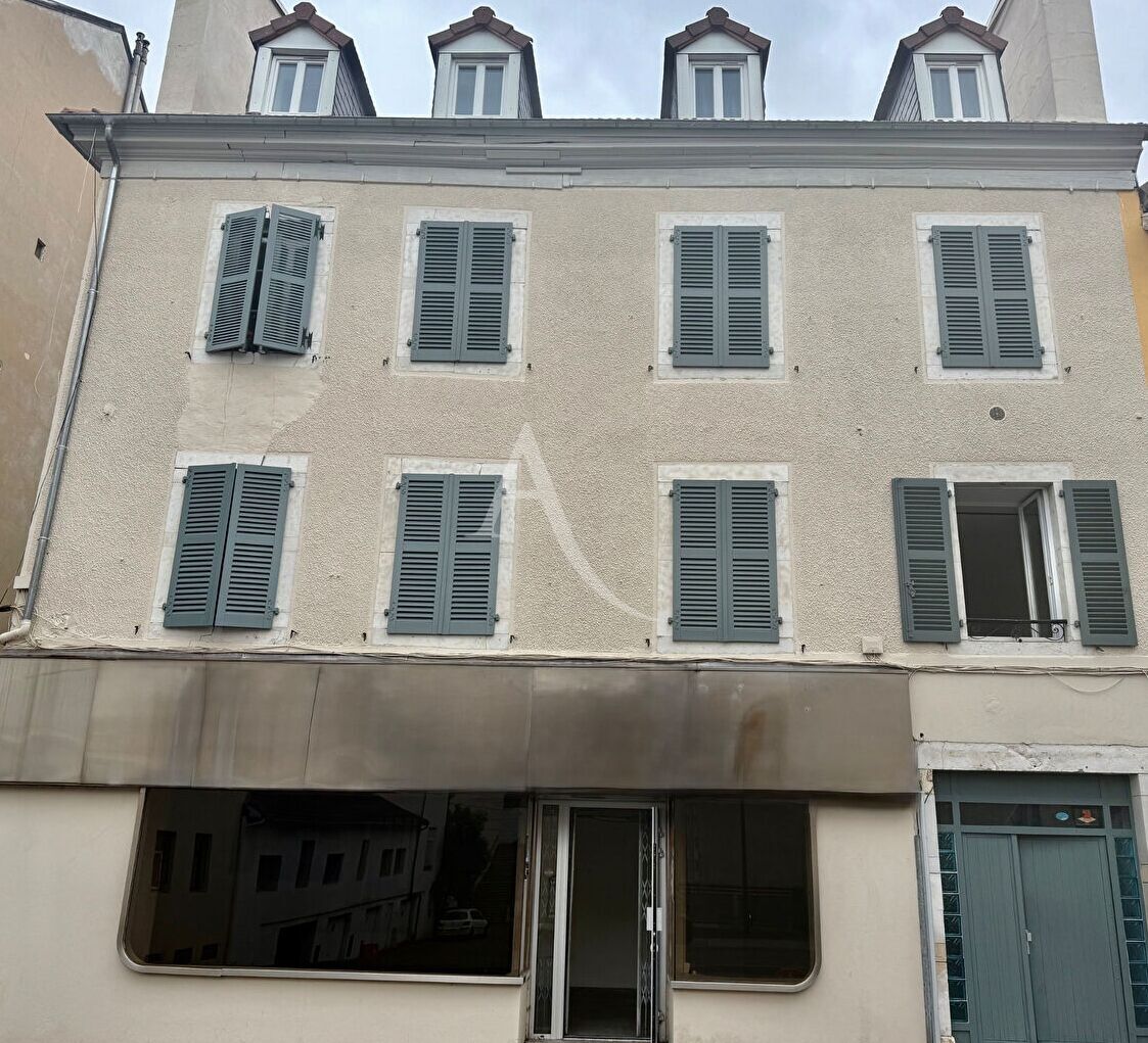 Spécial investisseur hyper centre  immeuble Pau