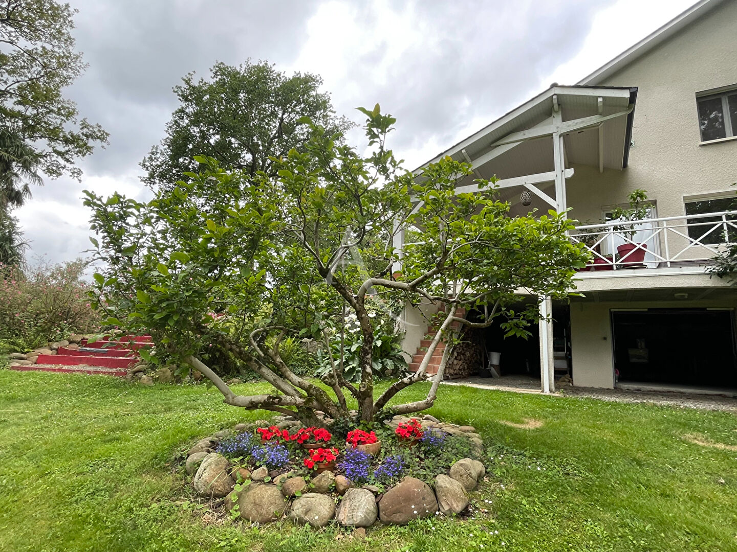 Photo Grande maison familiale avec double salon, jacuzzi et dépendances, dans un cadre exceptionnel proche Morlàas image 2/6