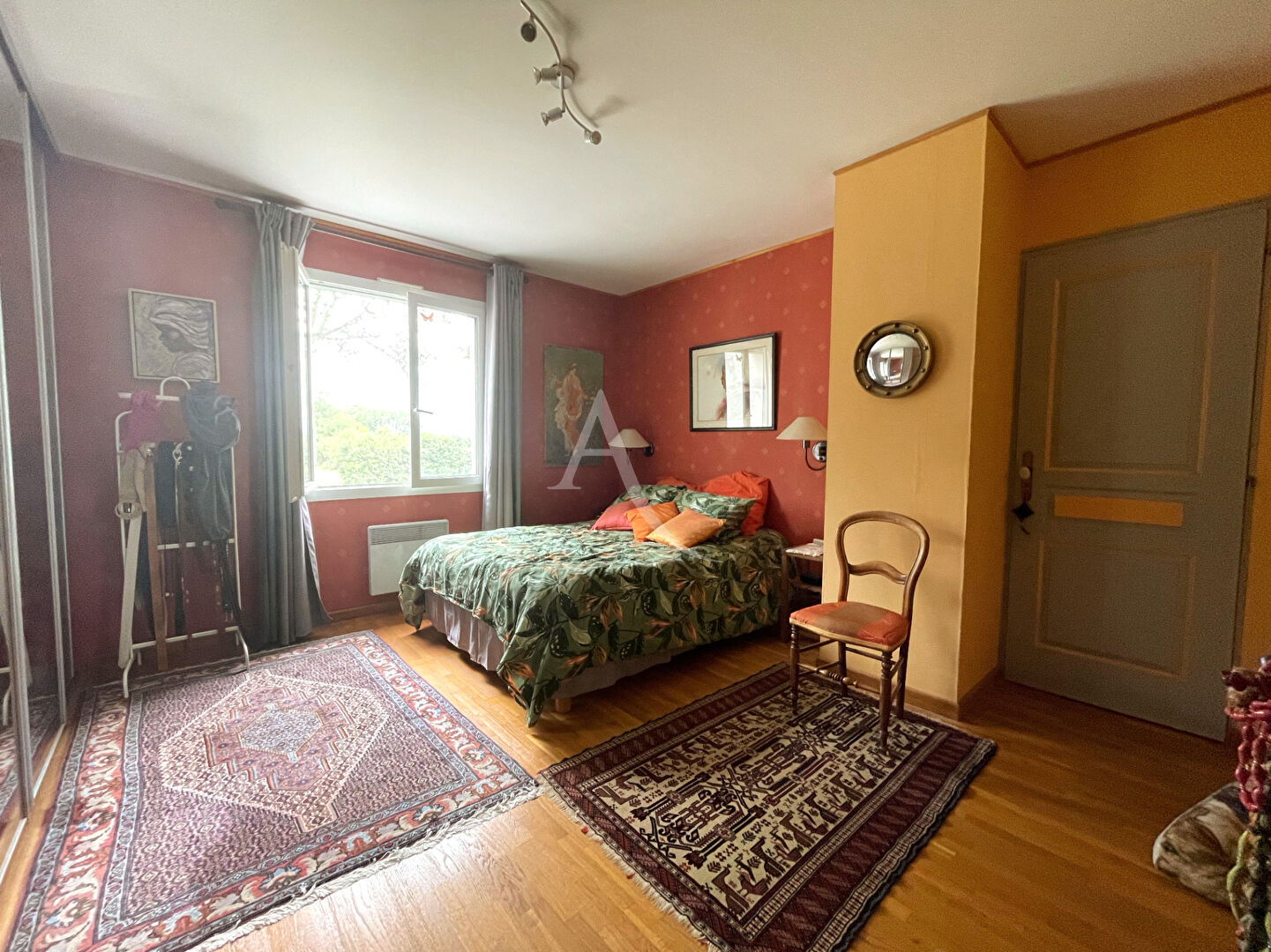 Photo Grande maison familiale avec double salon, jacuzzi et dépendances, dans un cadre exceptionnel proche Morlàas image 6/6