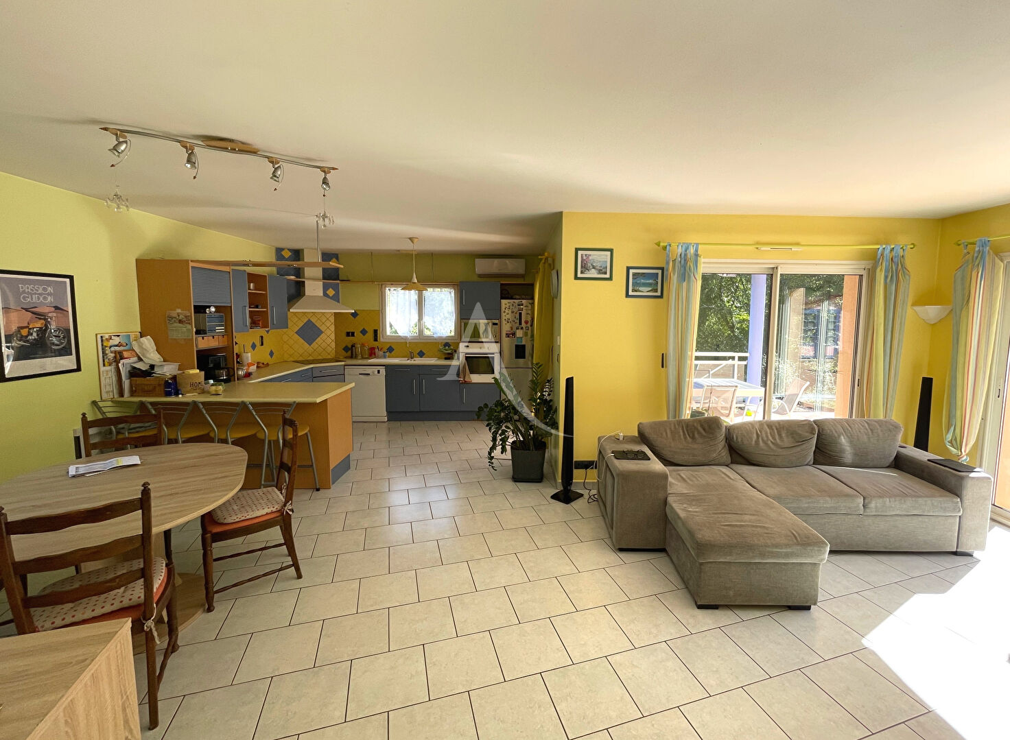 Photo Grande maison familiale avec piscine. Vue Pyrénées. image 5/6