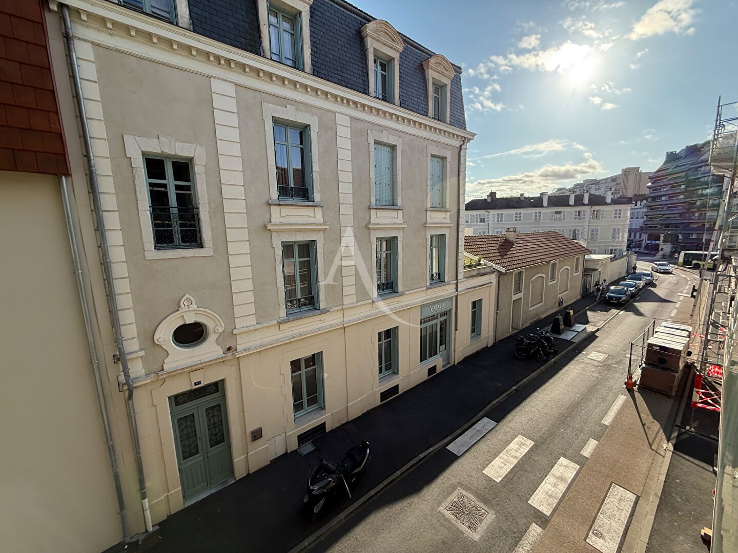Centre ville appartement Pau 5 pièce(s) garage fermé et place de parking