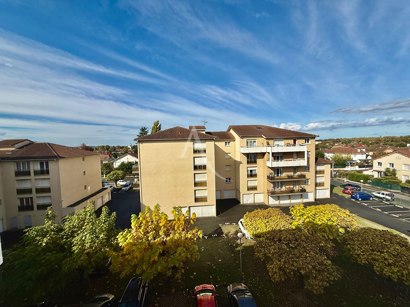 Spécial investisseur studio facs et parking