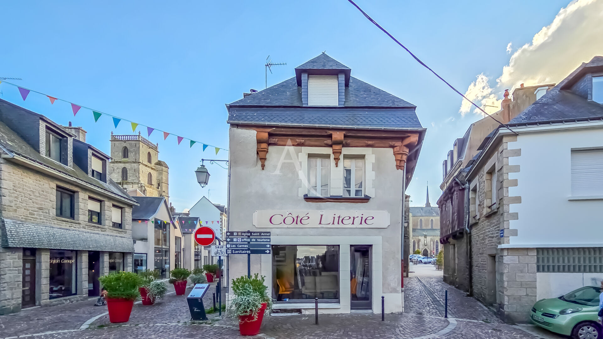 Immeuble Ploërmel 6 pièces 180 m2