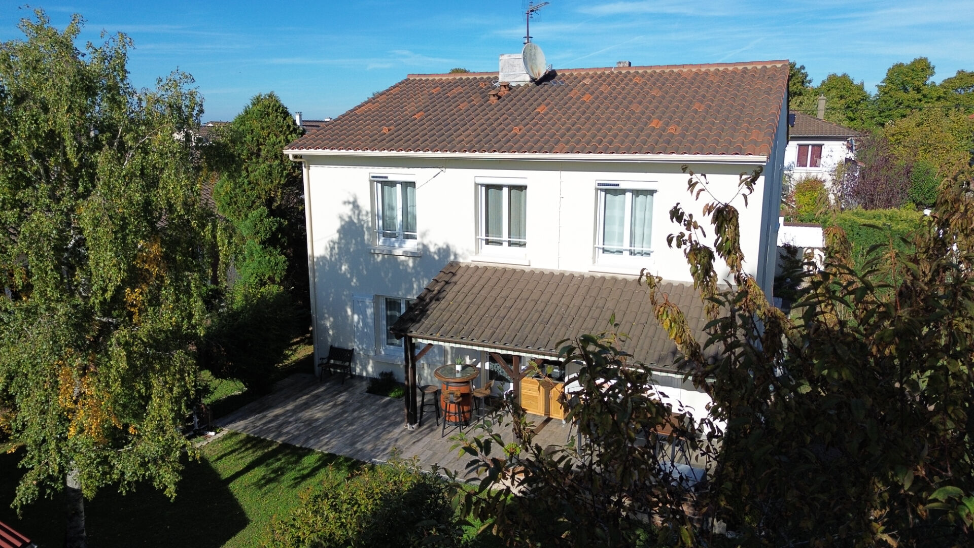 Photo BUXEROLLES  - PROCHE COMMODITES - MAISON 4 CHAMBRES 124m² - LUMINEUSE image 4/6