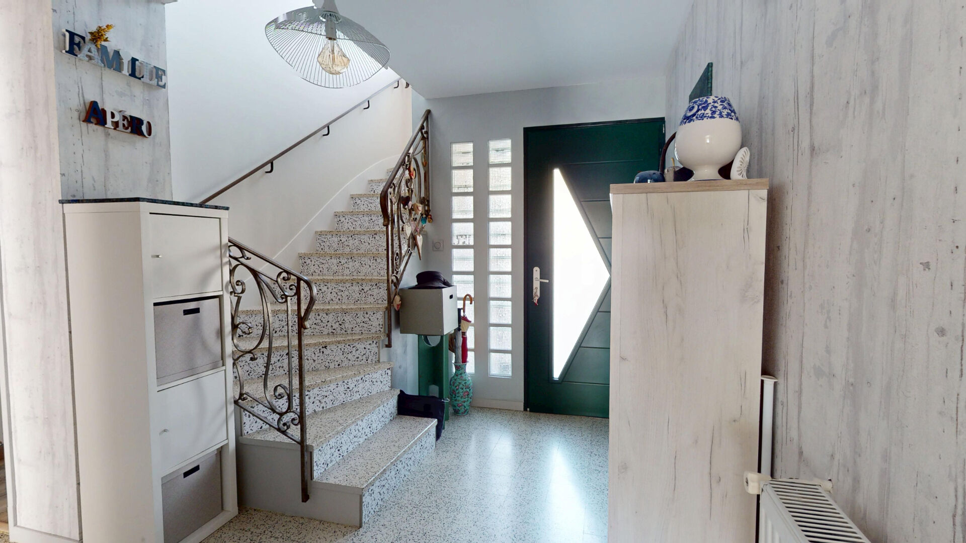 Photo BUXEROLLES  - PROCHE COMMODITES - MAISON 4 CHAMBRES 124m² - LUMINEUSE image 6/6