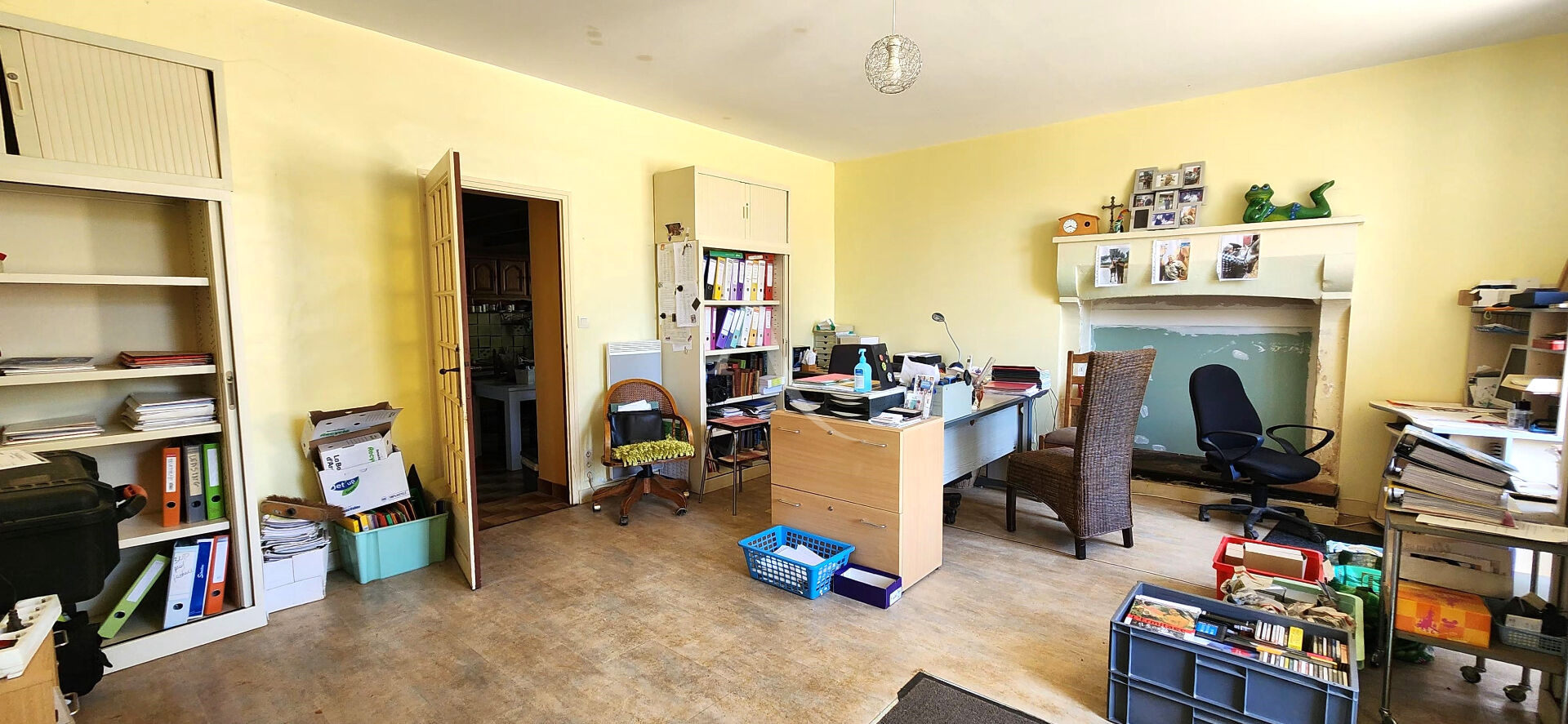 Photo VIVONNE - CORPS DE FERME RENOVE - DEPENDANCE - TERRAIN image 3/6