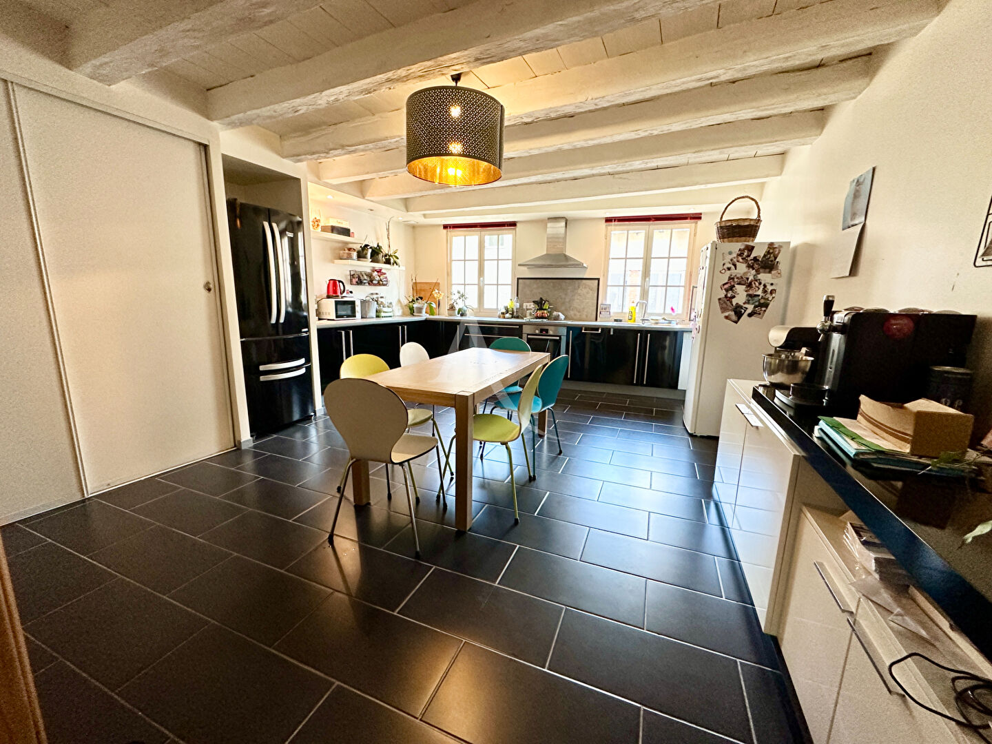 EXCLUSIF - VIVONNE - CENTRE VILLE - MAISON DE 116m² - 3 CHAMBRES - GRANDE PIECE DE VIE