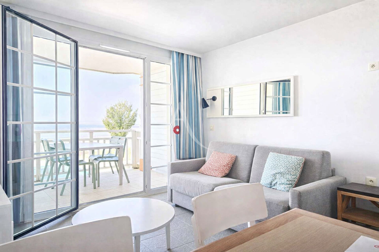 Agence immobilière de L'ADRESSE Rue