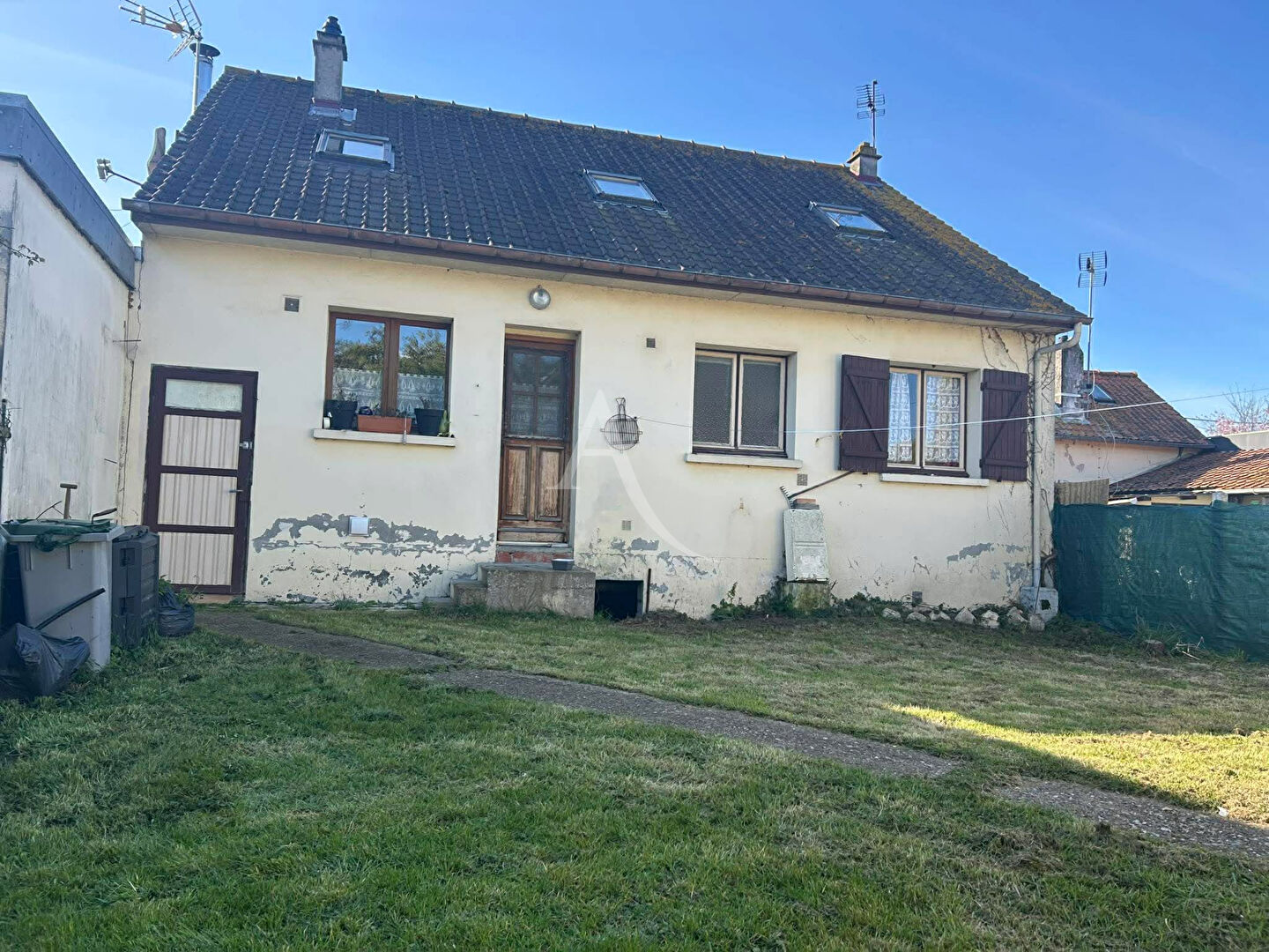 Agence immobilière de L'ADRESSE Rue