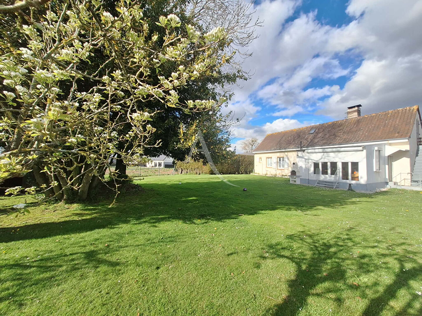 Agence immobilière de L'ADRESSE Rue