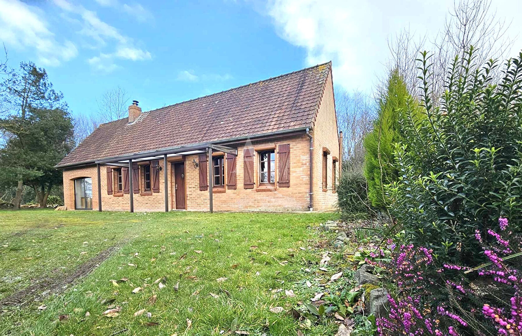 Agence immobilière de L'ADRESSE Rue