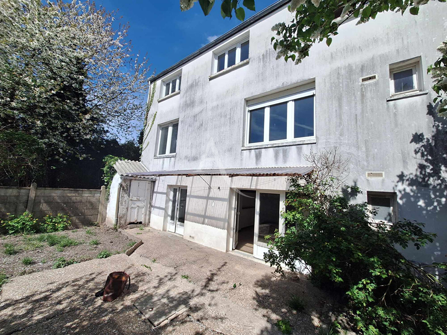 Agence immobilière de L'ADRESSE Rue