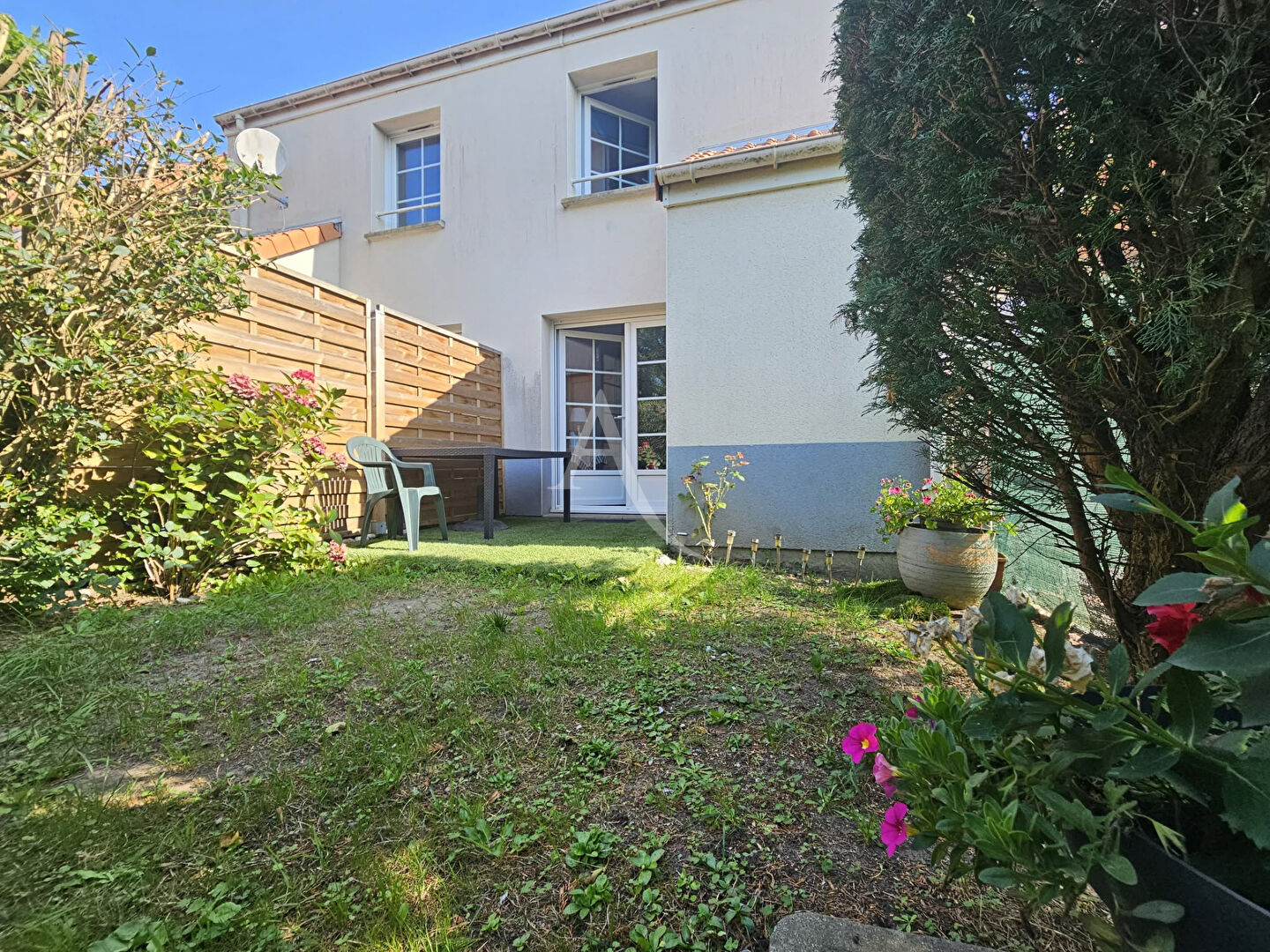 Agence immobilière de L'ADRESSE Rue