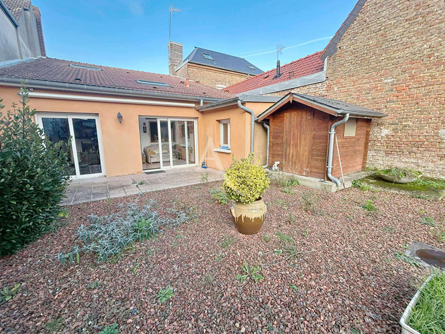 Photo Maison hyper centre de RUE image 1/6