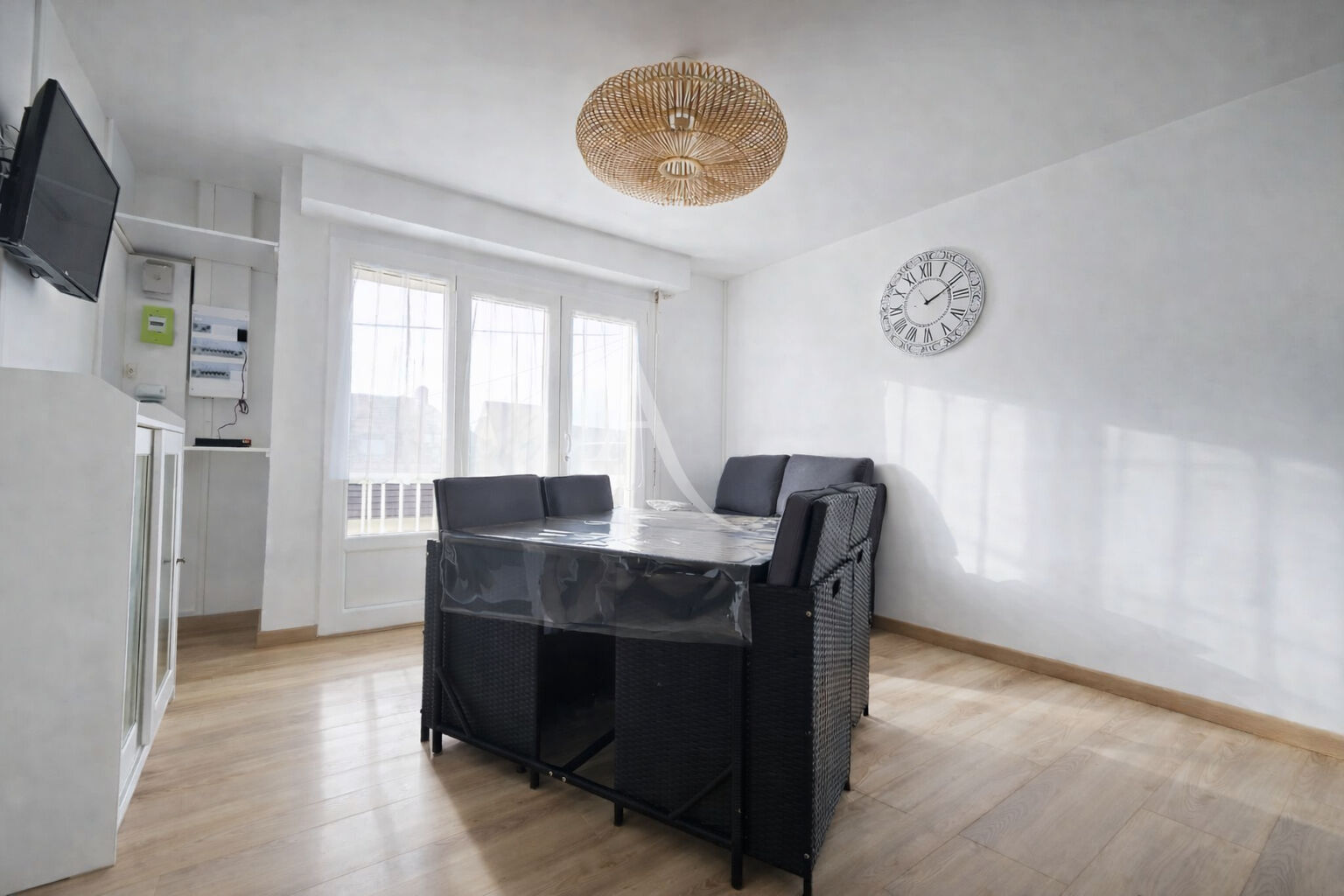 Agence immobilière de L'ADRESSE Rue