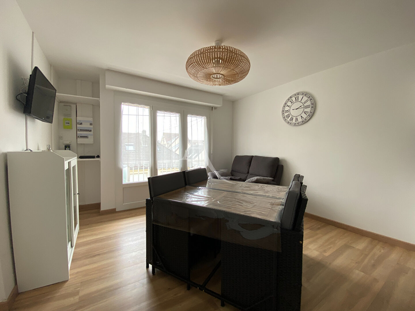 Agence immobilière de L'ADRESSE Rue