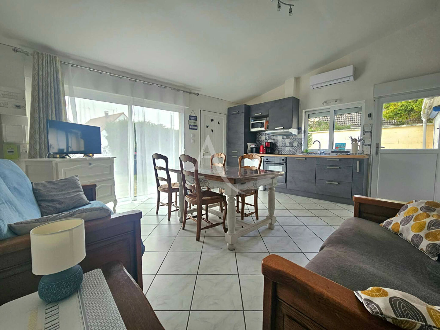 Agence immobilière de L'ADRESSE Rue