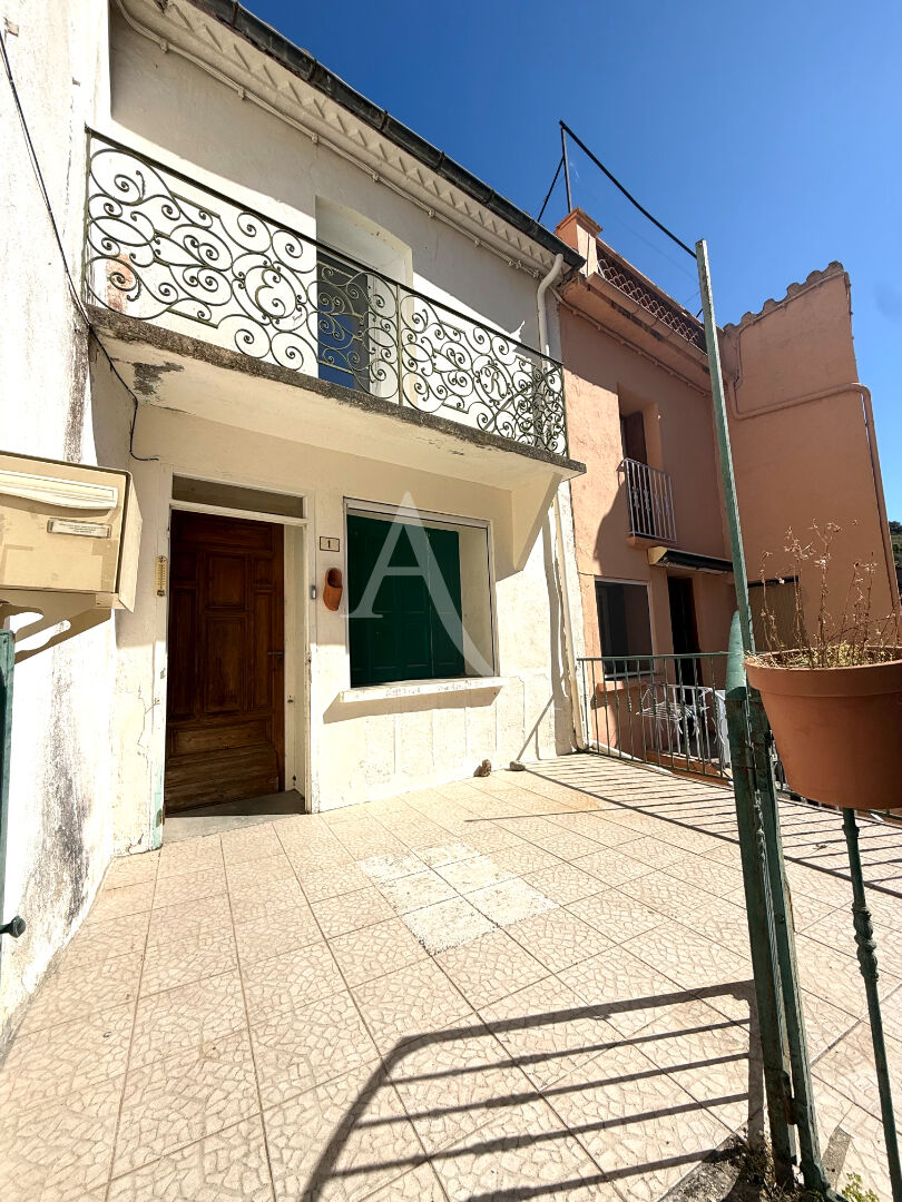 Photo CARAMANY - Maison de village 4 Pièces - Terrasses - Cave image 1/6