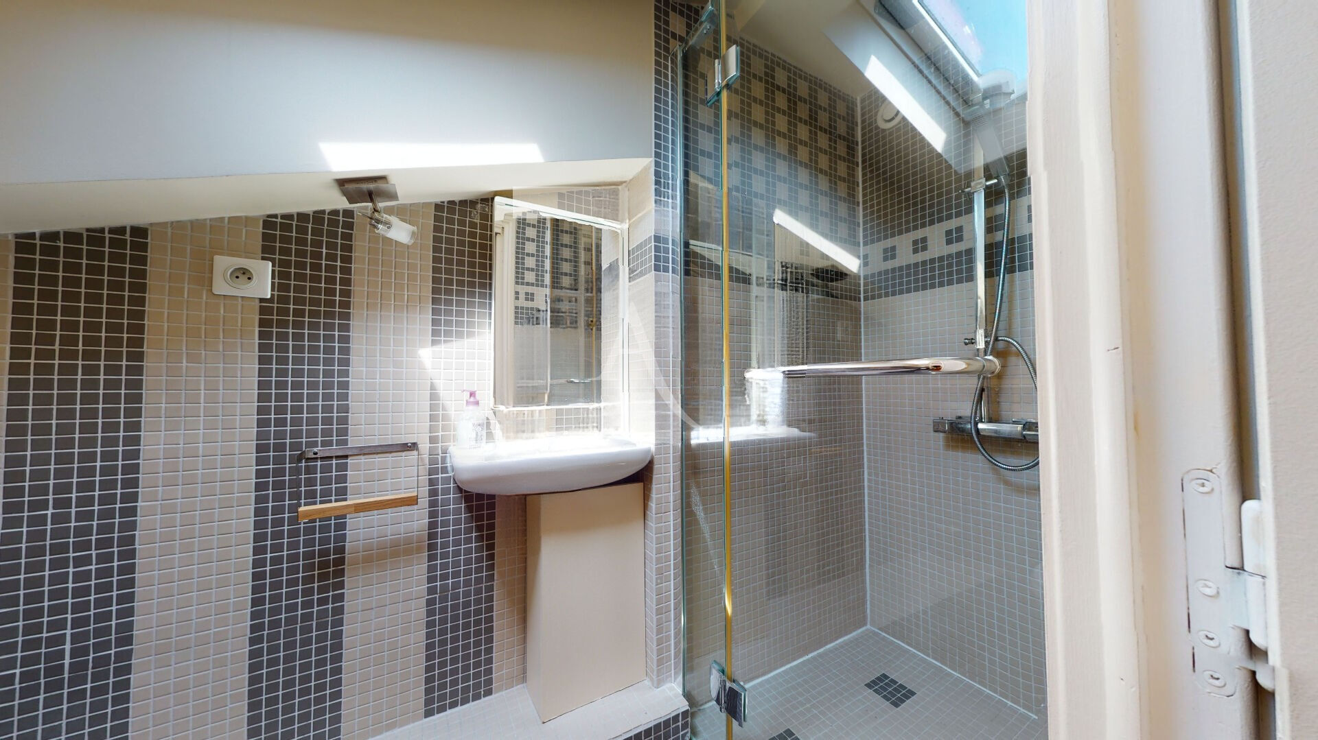 Photo VILLEMOMBLE, maison 100m2 image 5/6