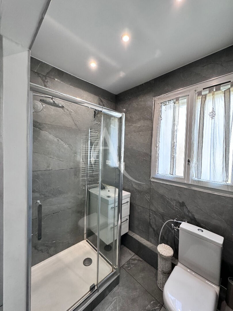 Photo VILLEMOMBLE, Maison , 7 pièces, 5 chambres, 130 m2 image 6/6