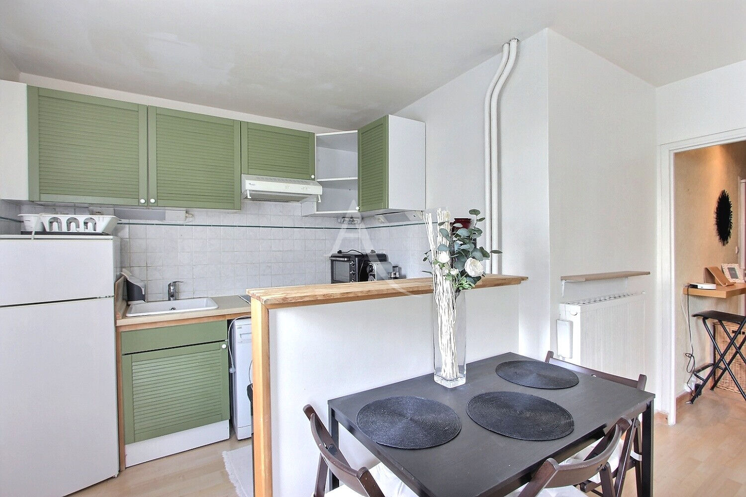 Asnières Sur Seine - Studio 27,75 m2 avec cave