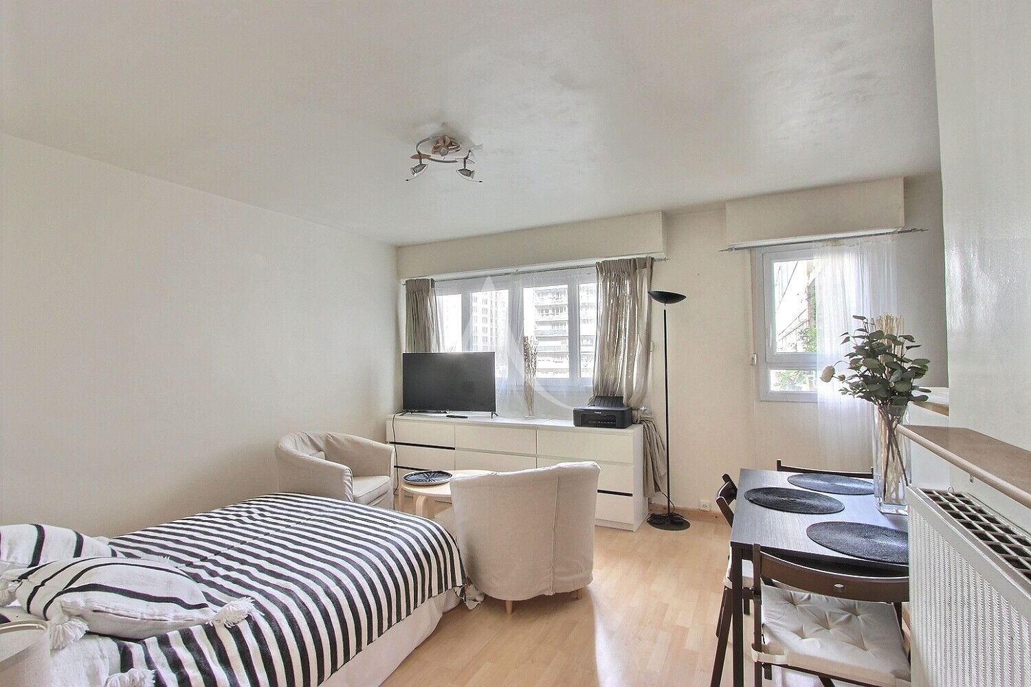 Photo Asnières Sur Seine - Studio 27,75 m2 avec cave image 3/6