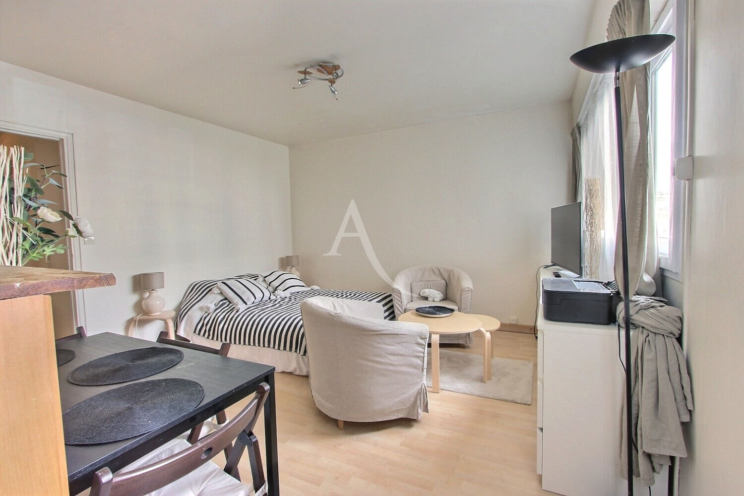 Photo Asnières Sur Seine - Studio 27,75 m2 avec cave image 4/6