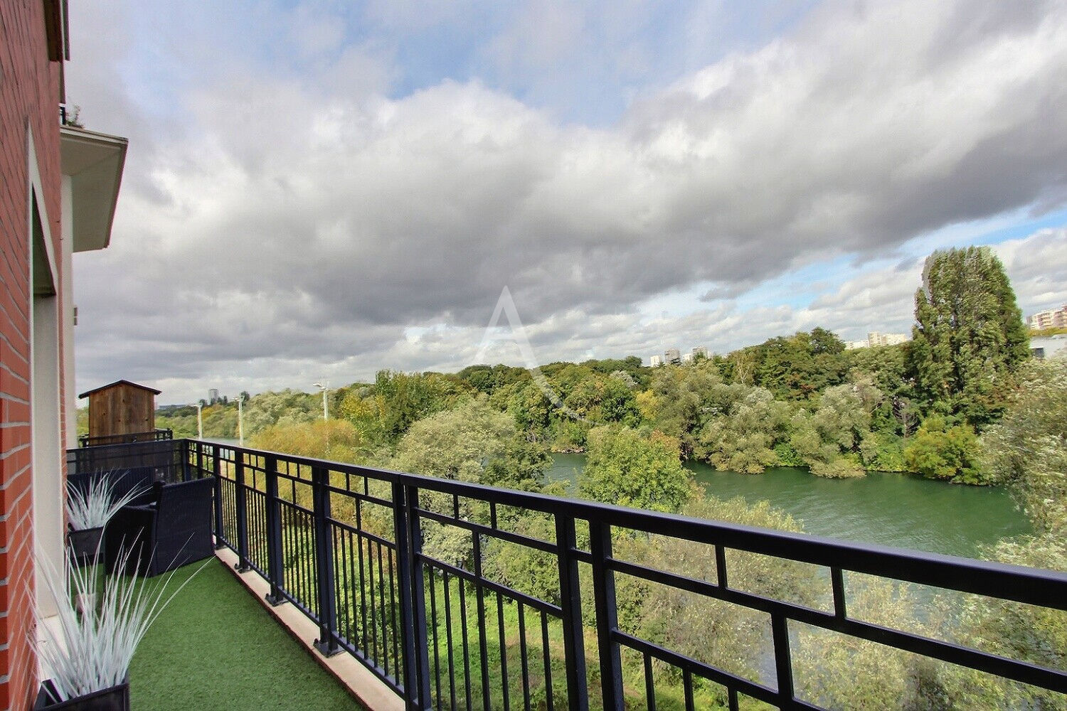 Photo Appartement Villeneuve La Garenne Duplex 4 pièces 98.38 m2 vue Seine avec Balcon et 2 Parkings image 5/6