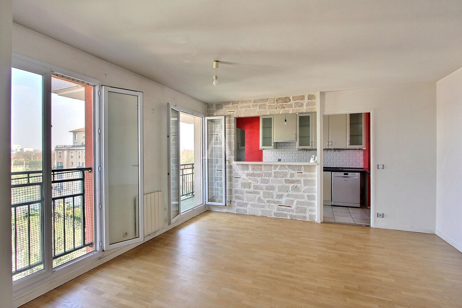 Photo Appartement Villeneuve La Garenne 4 pièces 78.79 m2 image 5/6