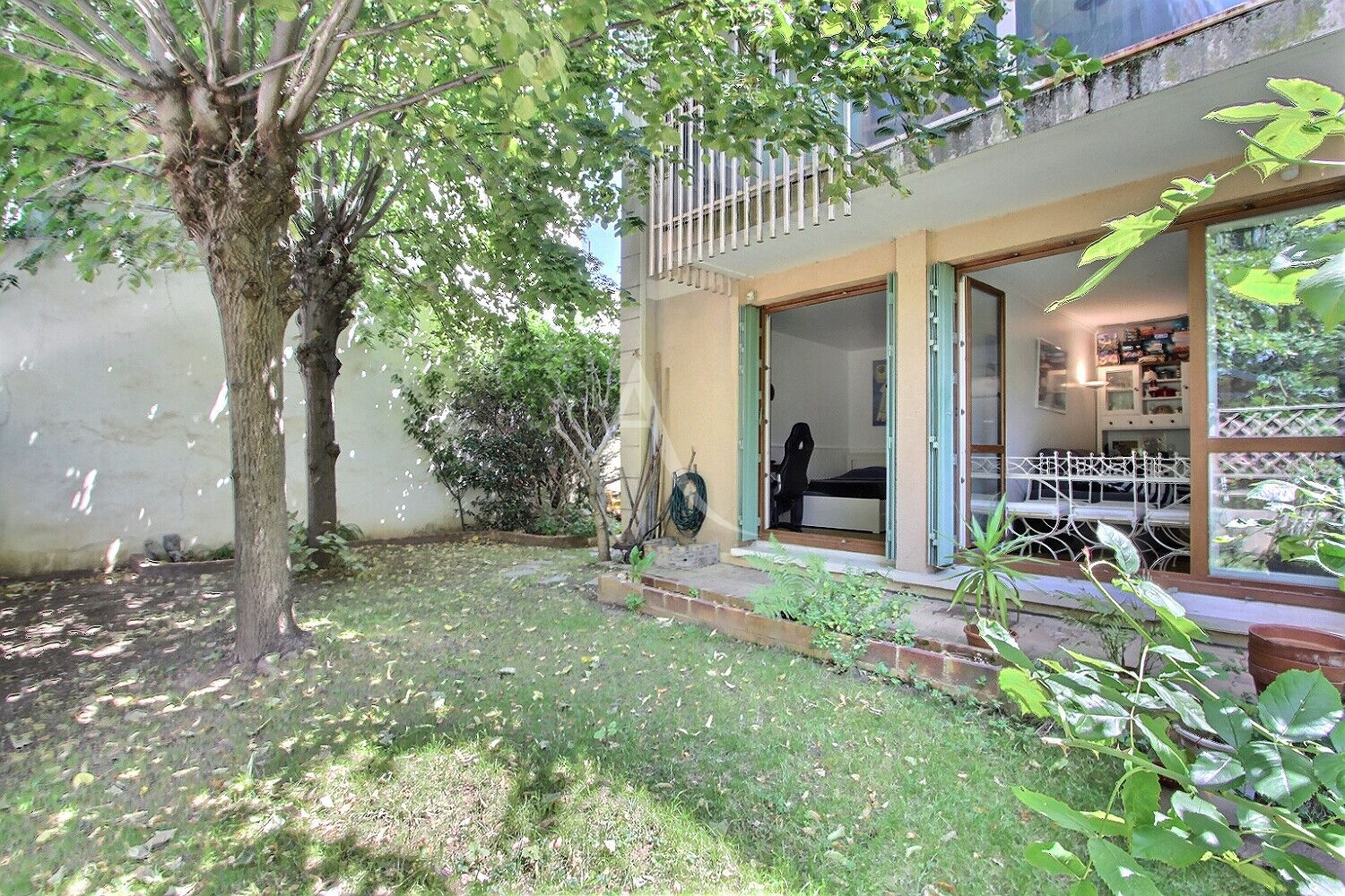 Photo Appartement Asnières Sur Seine 2 pièce(s) 53.46 m2 avec jardin de 90m² image 1/6