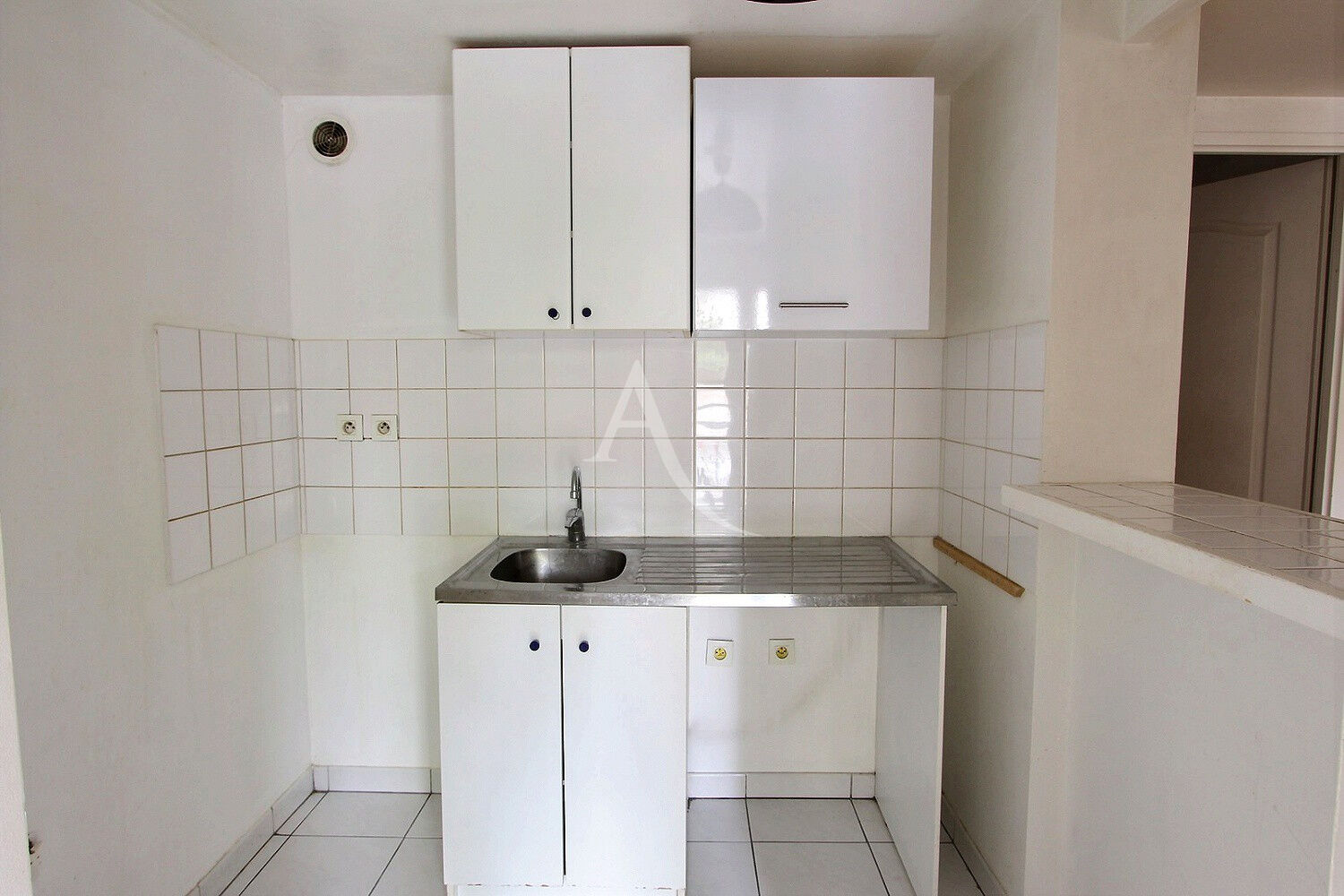 Photo STUDIO Courbevoie  25.57 m2 image 5/6