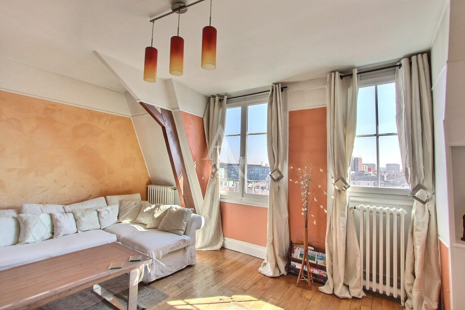 Photo GRAND ET CHARMANT 2 PIECES A 4 MN DU METRO GABRIEL PERI AVEC VUE TOUR EIFFEL image 5/6