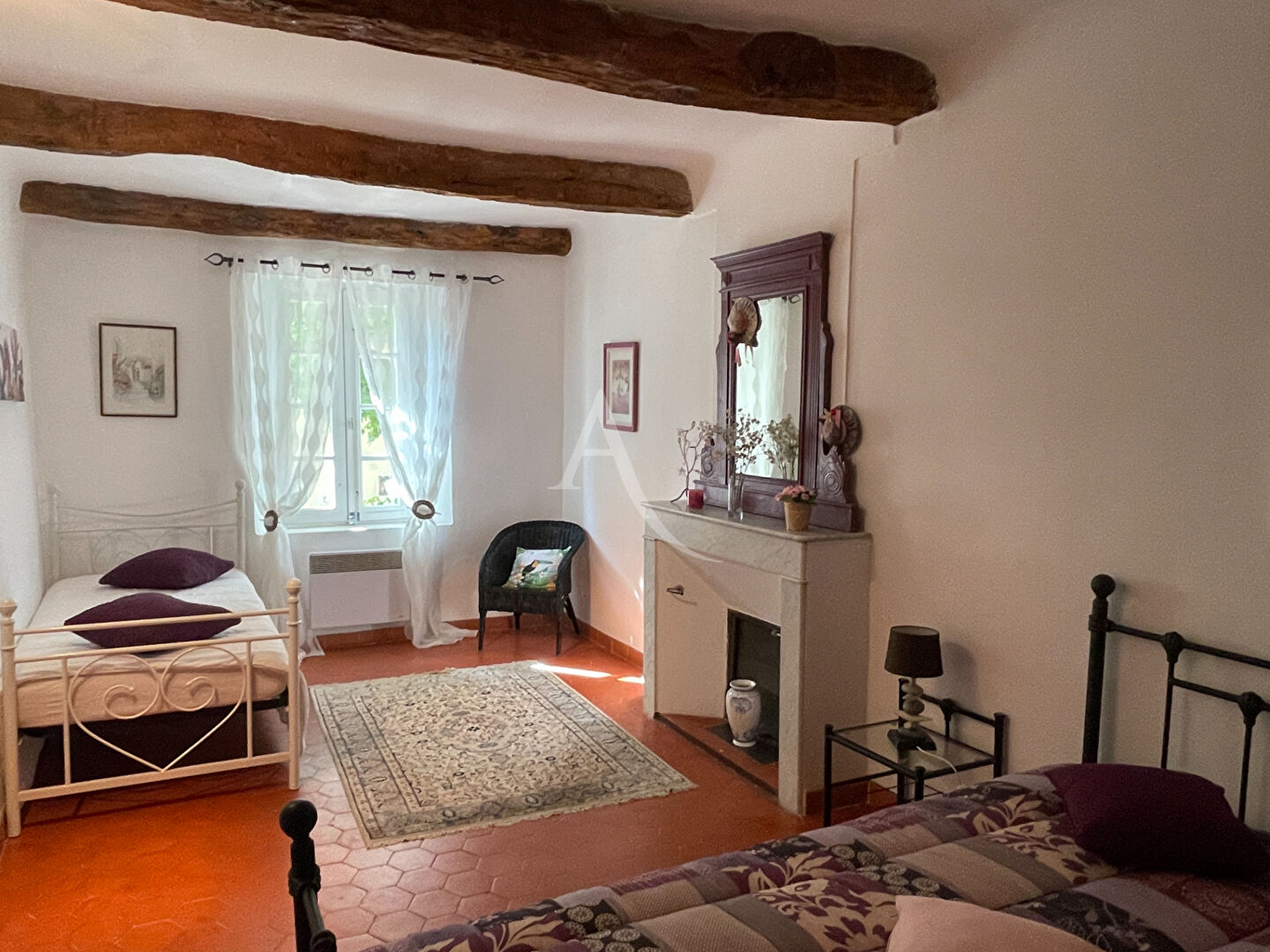 APPARTEMENT DE CHARME À QUINSON 67M2