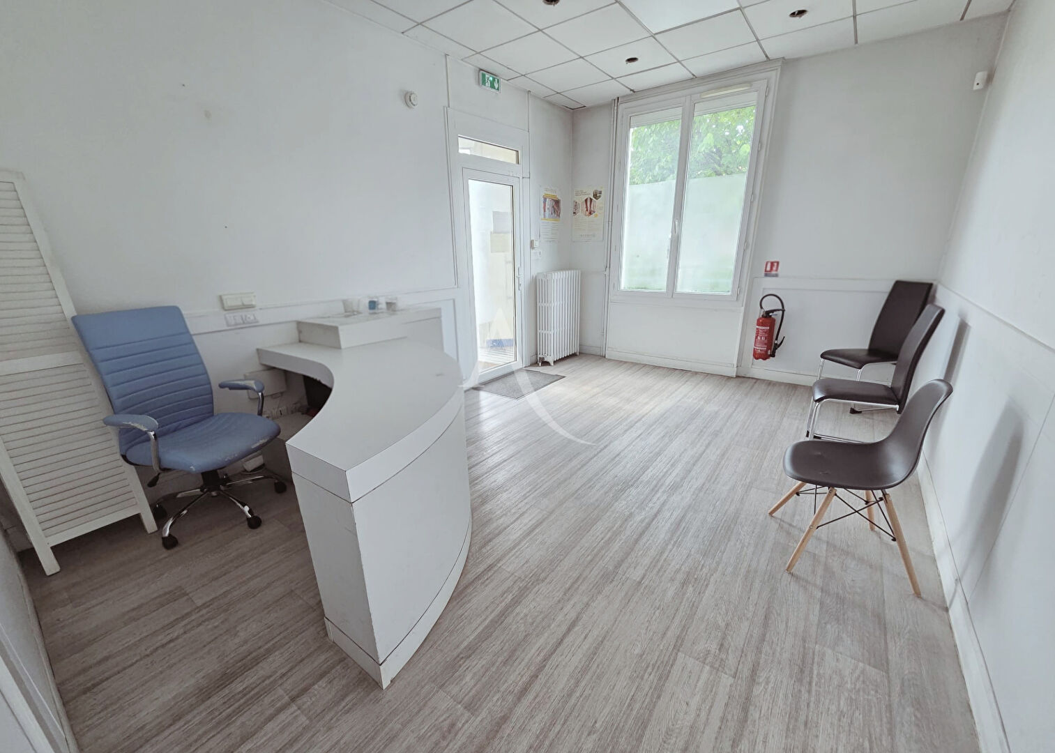 Murs Cabinet médical Villeparisis 257m²