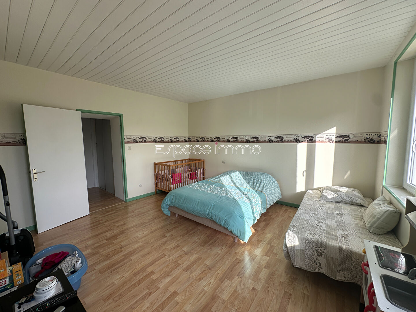 Photo Maison entièrement rénovée - Mitoyenne des deux côtés - 4 pièces - 95 m2 - MONTVILLE centre - avec jardin et garage image 6/6