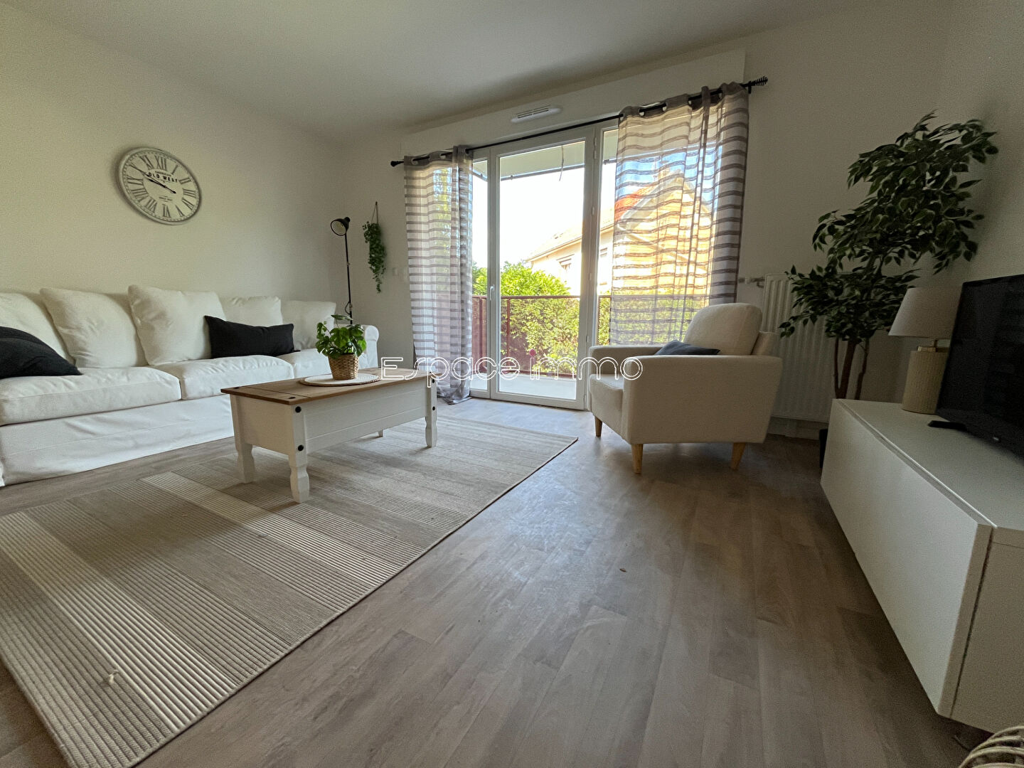 Photo APPARTEMENT T2 SECURISE AVEC TERRASSE ET PARKING - NOTRE DAME DE BONDEVILLE - 53.7m² image 2/6